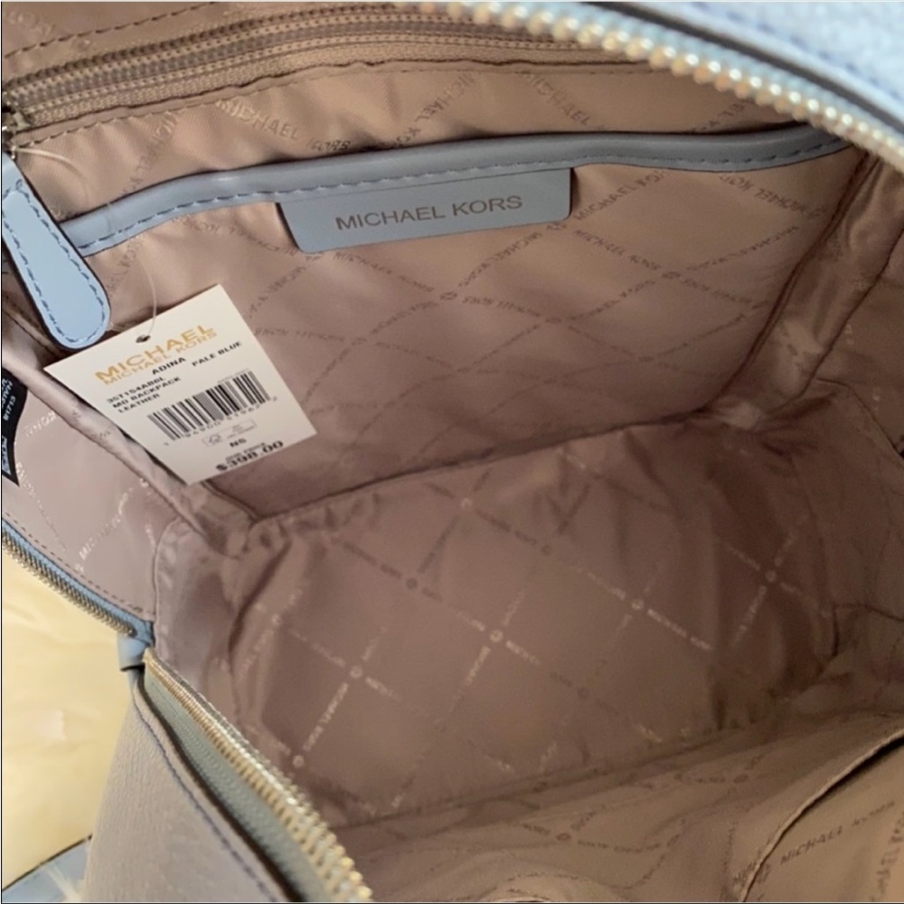 New Michael Kors Medium Backpack - Picture 5 of 9